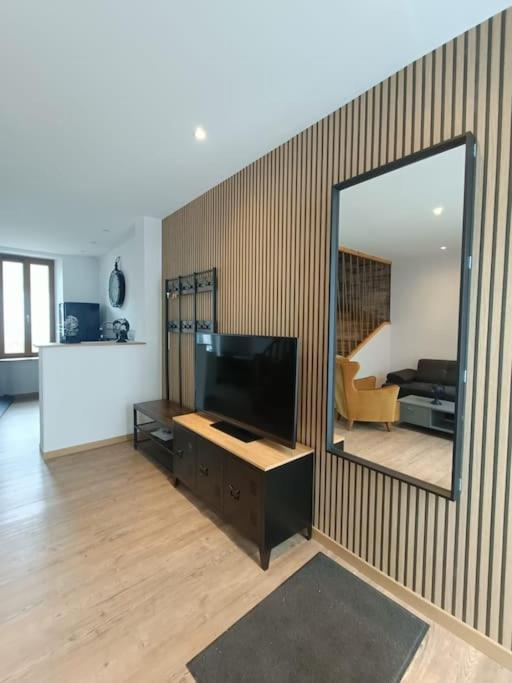# Le Beffroi# Maison# Murol Exterior foto